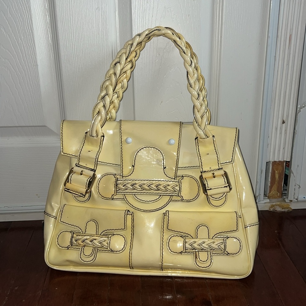 Valentino Garavani patent leather historie satchel